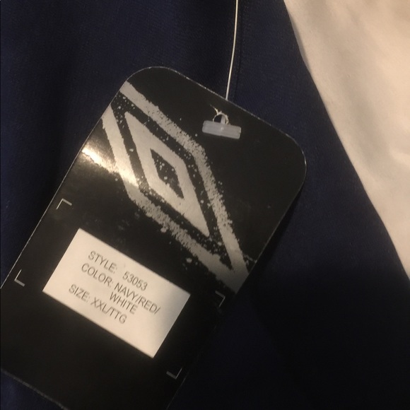 Sweater - Picture 4 of 4